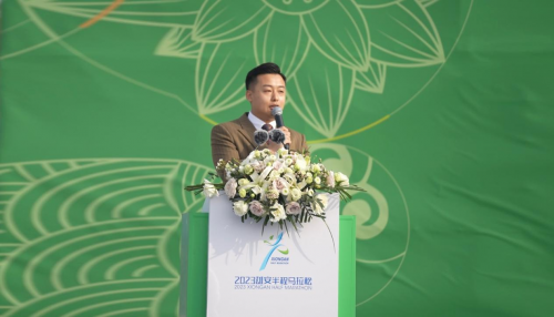 主持人趙艷章:奔跑的青春“無可替代”