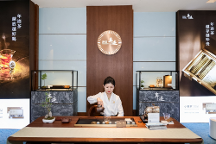 為世界敬獻獨特茶香，杜國楹的小罐茶攜年跡弘揚中華茶文化