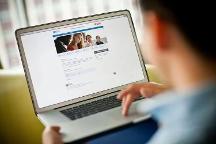 申請美國留學(xué)的條件有哪些，如何選擇語言考試，才能獲得更多申請機會？