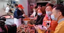 探秘一家藏在上海菜場做了24年的粽子店—老七粽子