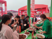 全城沸騰！聚斗招財羊毛肚亮相重慶火鍋節(jié)