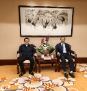 鄂爾多斯邀請(qǐng)張信良參加在京召開的“人才新政2.0版”新聞發(fā)布會(huì)